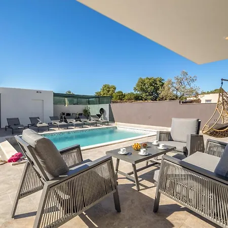 Villa Viks Galižana