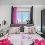 Villa Viks *