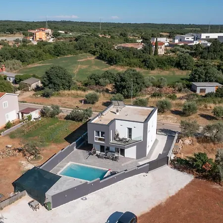 Viks Villa Galižana