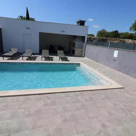 Villa Viks Galižana